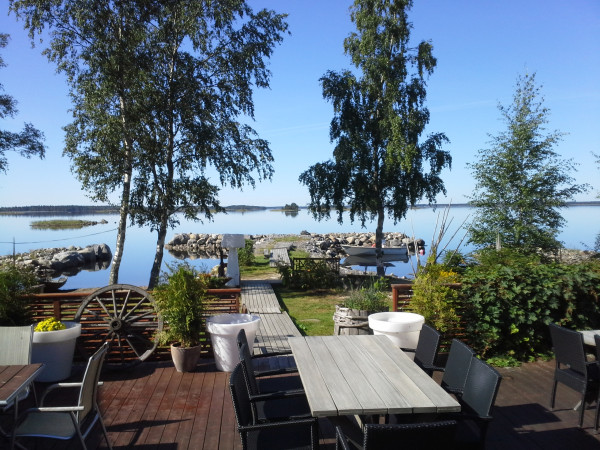 Yrityksen valtteja ovat maisemat, ilta-aurinko ja luonnonläheisyys.