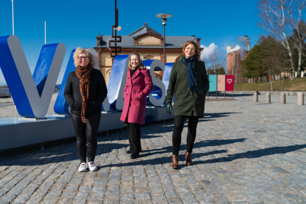 Mari Kattelus, Leena Forsén, Eevamaria Paasikari