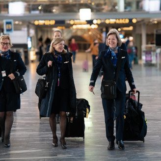 cabin crew staff airport sas 6