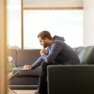 linkedin sales navigator G xz2zH Z34 unsplash