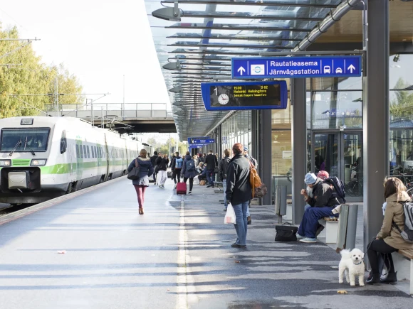 VaasanRautatieasema5 KatjaLosonen 2014